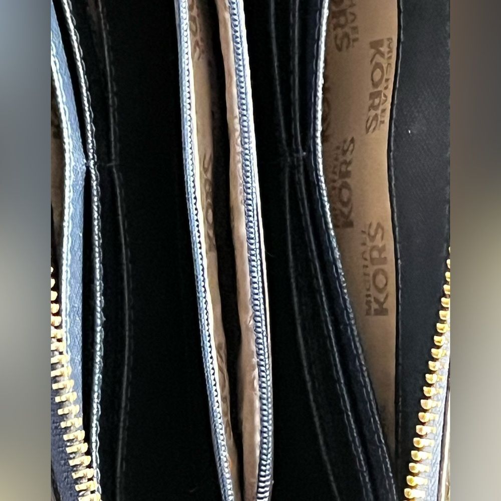 Michael Kors Blue Studded Bag & Wallet Set - Picture 10 of 13